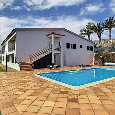 Lucia Villa