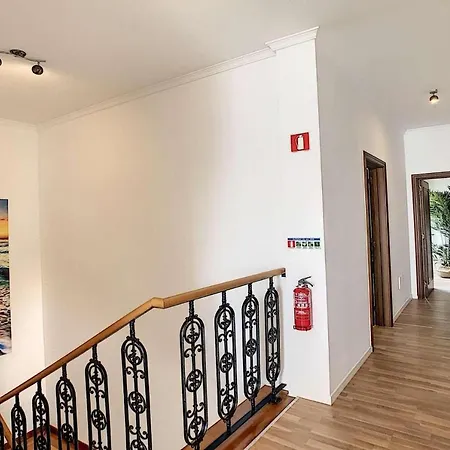 Lucia Villa *